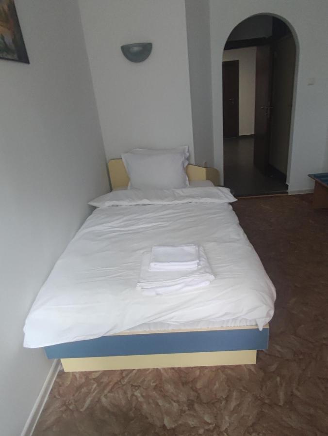 Кианти Hotell Kŭrdzhali Eksteriør bilde