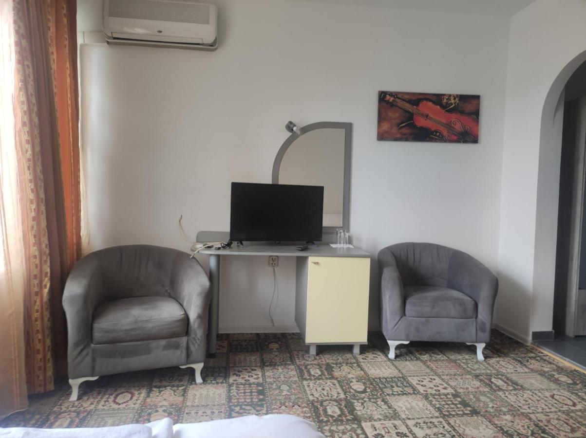 Кианти Hotell Kŭrdzhali Eksteriør bilde