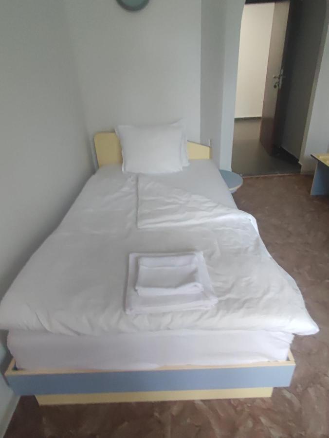 Кианти Hotell Kŭrdzhali Eksteriør bilde