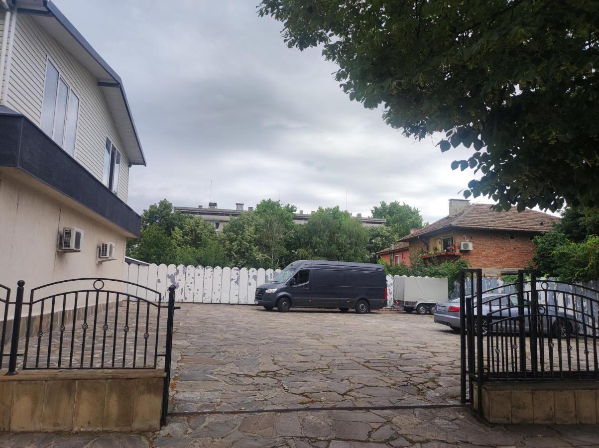 Кианти Hotell Kŭrdzhali Eksteriør bilde