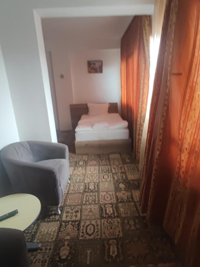 Кианти Hotell Kŭrdzhali Eksteriør bilde