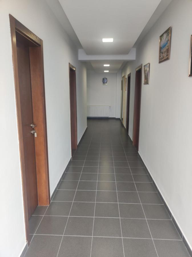 Кианти Hotell Kŭrdzhali Eksteriør bilde
