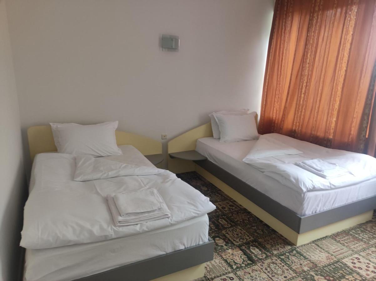 Кианти Hotell Kŭrdzhali Eksteriør bilde