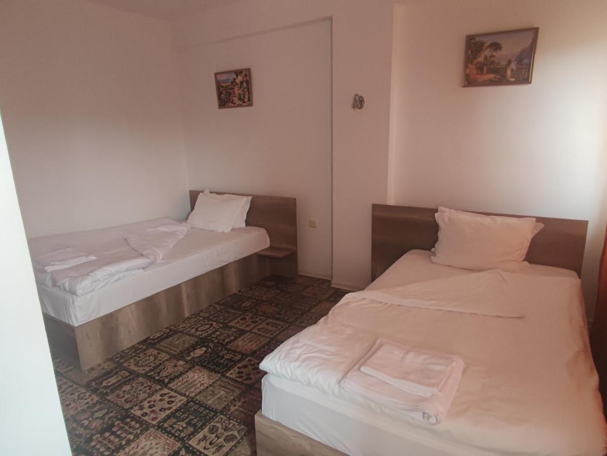 Кианти Hotell Kŭrdzhali Eksteriør bilde