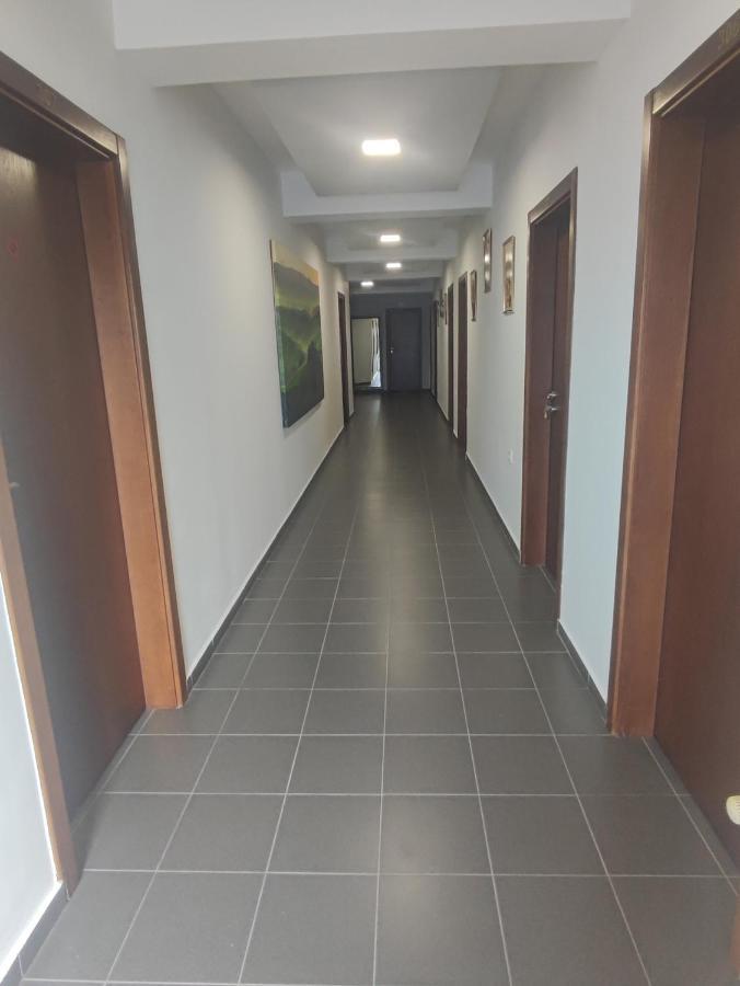 Кианти Hotell Kŭrdzhali Eksteriør bilde