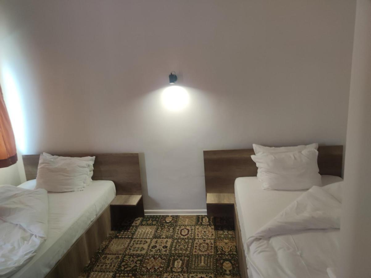 Кианти Hotell Kŭrdzhali Eksteriør bilde