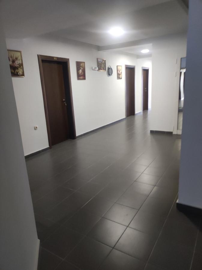 Кианти Hotell Kŭrdzhali Eksteriør bilde